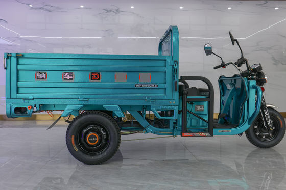 Buen precio Triciclo eléctrico semicerrado para transporte de carga para transporte de larga distancia en línea